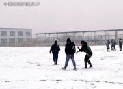 雪落朝陽，曼舞校園